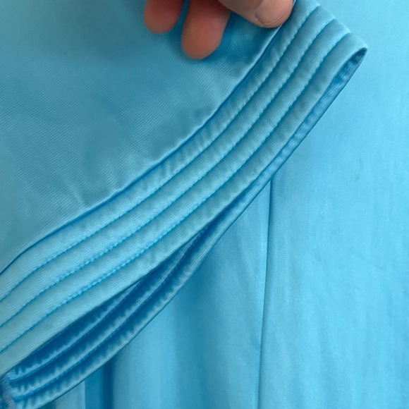 Vintage Vanity Fair Satin Robe Deep Blue and‎ Silky - Picture 6 of 8